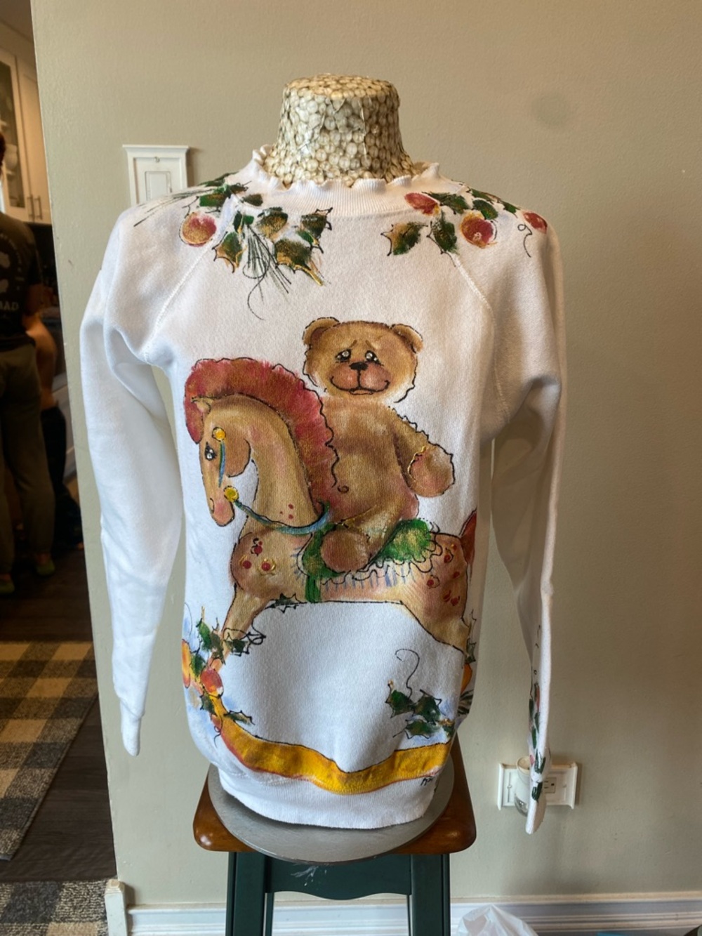 Vintage 90s Adorable White Teddy Bear and Rocking Horse Women's Crewneck